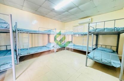 Labor Camp - Studio - 7+ Bathrooms for rent in M-33 - Mussafah Industrial Area - Mussafah - Abu Dhabi