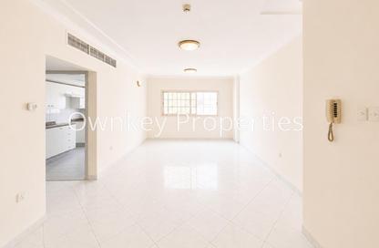Apartment - 2 Bedrooms - 2 Bathrooms for rent in Mankhool Building - Al Mankhool - Bur Dubai - Dubai