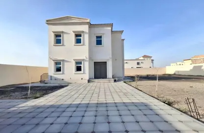 Villa - 3 Bedrooms - 4 Bathrooms for rent in Al Rahmaniya 1 - Al Rahmaniya - Sharjah