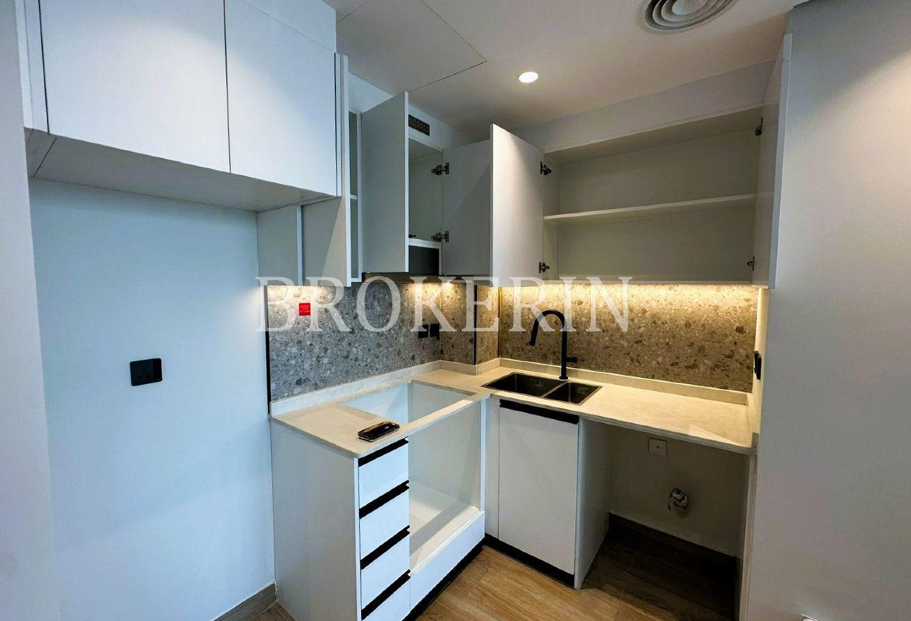 MODERN LUXURY | FURNISHED STUDIO | PRIME LOCATION photo 8