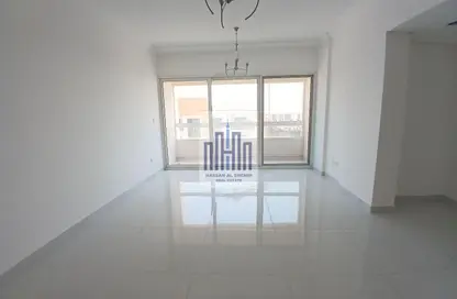 Apartment - 2 Bedrooms - 3 Bathrooms for rent in Muwaileh Commercial - Sharjah
