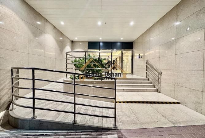 73877174 - Property Image 2