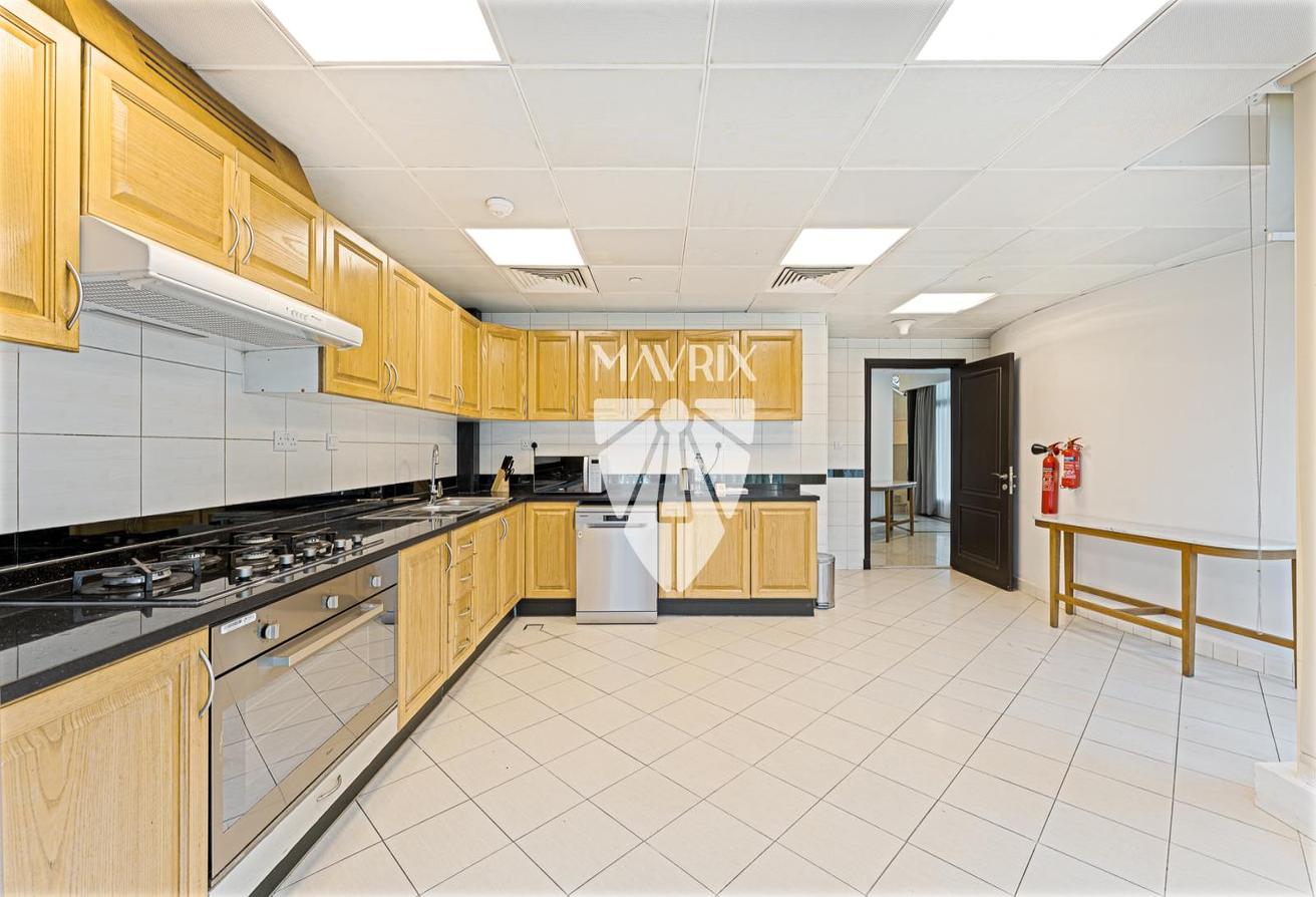 Duplex Penthouse | Best Price | Bills Inclusive photo 7