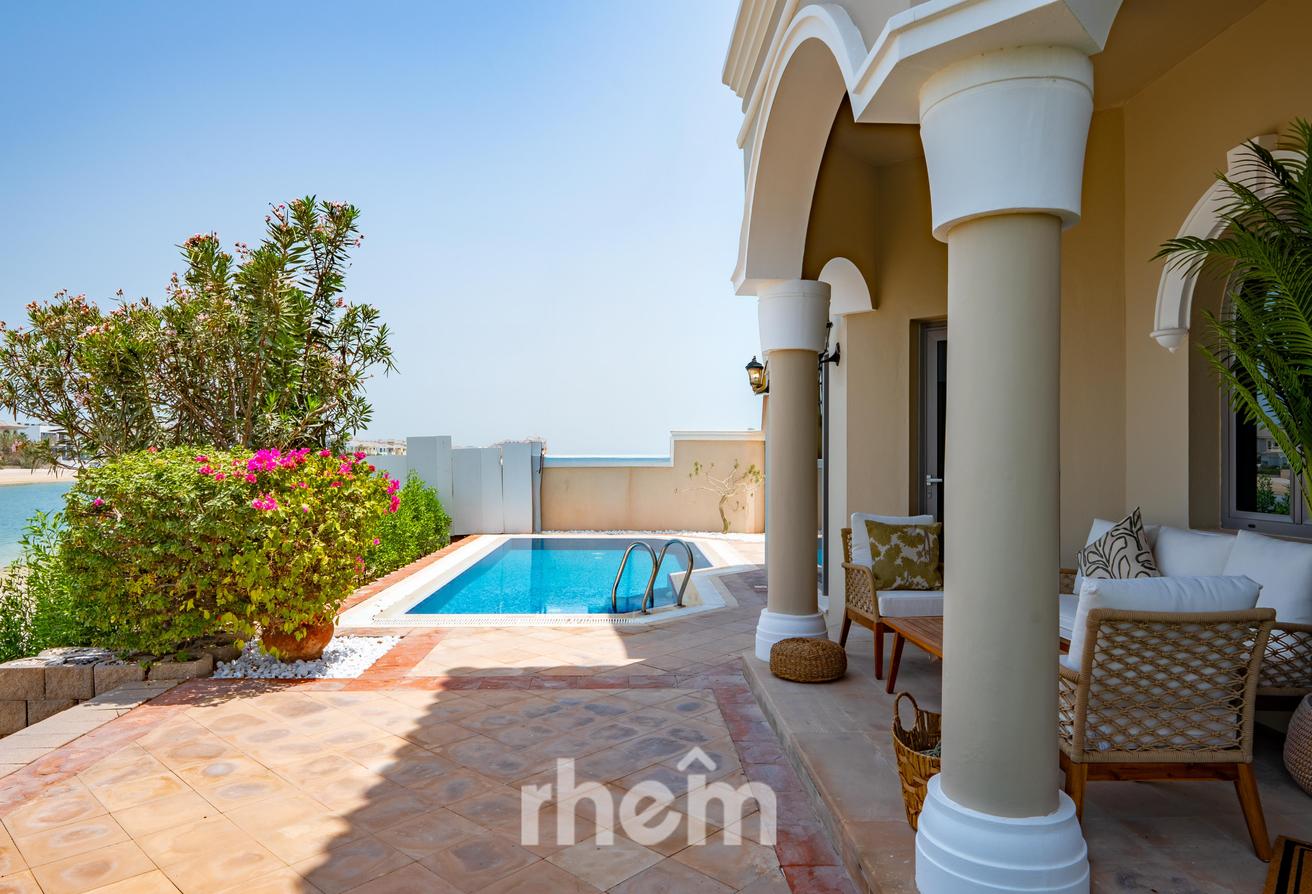 Luxurious Villa Living | Exclusive Garden Home photo 23
