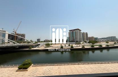 Apartment - 1 Bedroom - 2 Bathrooms for rent in The View - Al Raha Beach - Abu Dhabi