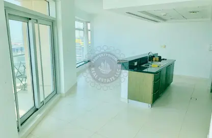Apartment - 1 Bedroom - 2 Bathrooms for rent in The Lofts West - The Lofts - Downtown Dubai - Dubai
