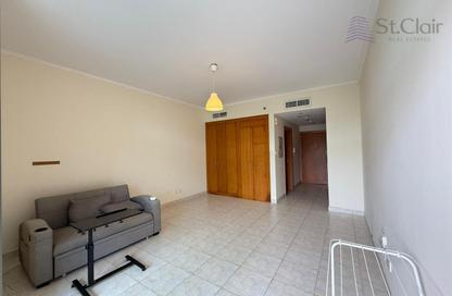 Apartment - Studio - 1 Bathroom for rent in The Links Canal Apartments - The Links - The Views - Dubai