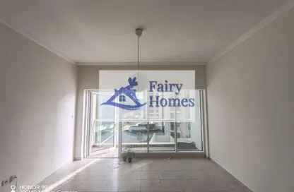 Apartment - 1 Bathroom for rent in Burj Al Nujoom - Downtown Dubai - Dubai