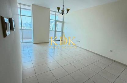 Apartment - 2 Bedrooms - 3 Bathrooms for sale in Royal Residence 1 - Royal Residence - Dubai Sports City - Dubai