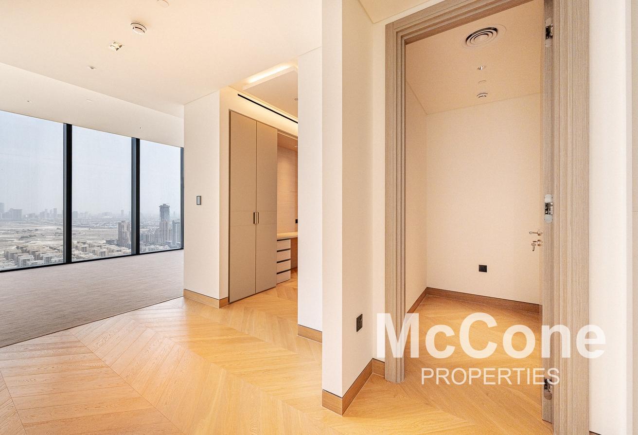 Only Highest Floor| Best Deal | Call Now photo 10