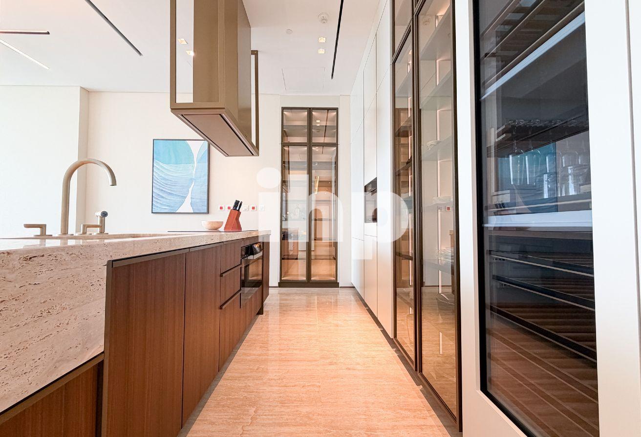 NEGOTIABLE|HIGH FLOOR|PALM JBR & AIN DUBAI VIEWS photo 10