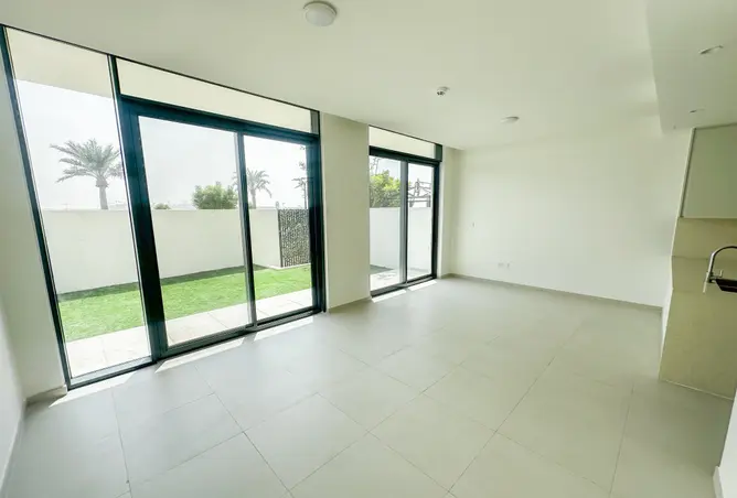 160100475 - Property Image 2