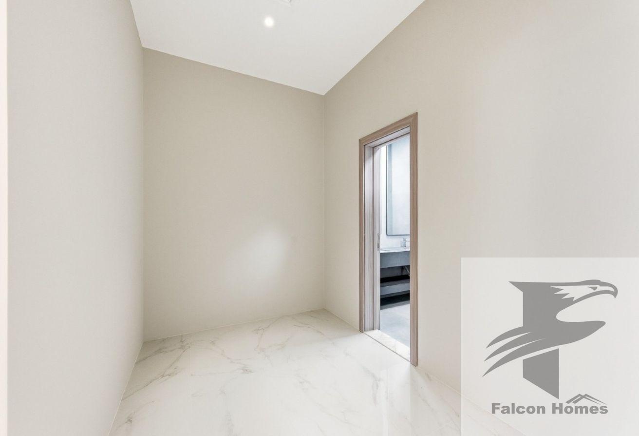 Spacious 5BR Villa with Big Garden Area photo 10