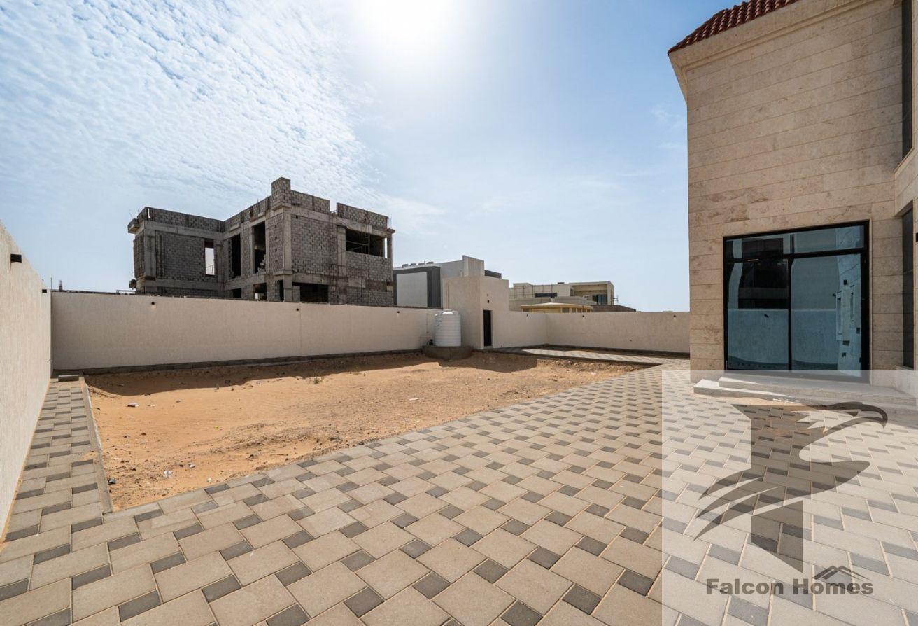 Spacious 5BR Villa with Big Garden Area photo 5