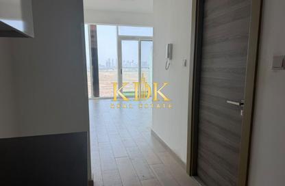 Apartment - Studio - 1 for rent in Bloom Towers C - Bloom Towers - District 10 - Jumeirah Village Circle - Dubai