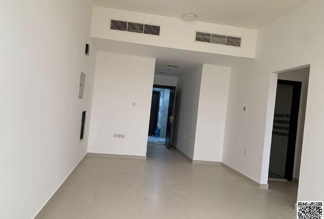 73843044 - Property Image 3