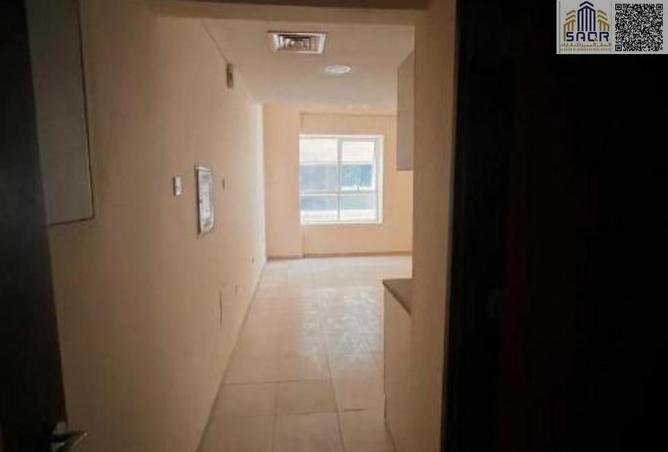1 BR Apartment in Garden City with Landmark View