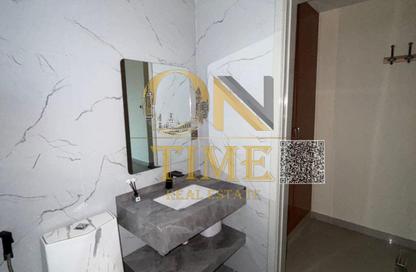 Apartment - 2 - 2 for rent in Corniche Tower - Ajman Corniche Road - Ajman Apartment - 2 - 2 for rent in Corniche Tower - Ajman Corniche Road - Ajman