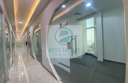 مكتب - استوديو - 4 حمامات للايجار في برج الكورنيش - شارع الكورنيش - أبوظبي