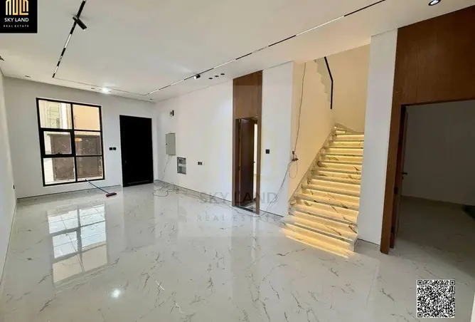 155584330 - Property Image 3