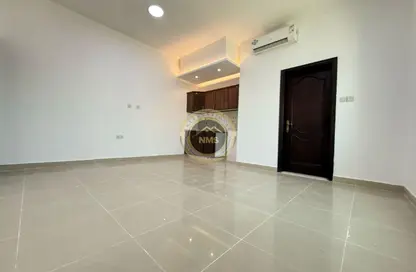 شقة - 1 حمام للايجار في المشرف - أبوظبي