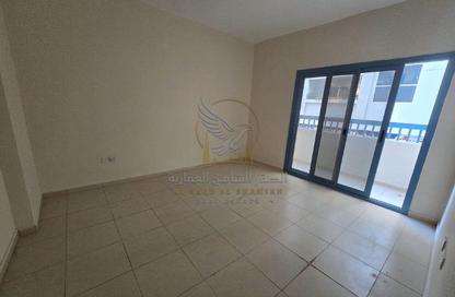 Apartment - 2 - 2 for rent in Al Qulaya'ah - Al Sharq - Sharjah