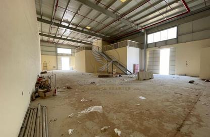 Warehouse - Studio - 2 for rent in Al Jlail - Al Sajaa - Sharjah