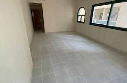 Apartment - 3 Bedrooms - 4 Bathrooms for rent in Qasimia 10 building - Al Mahatta - Al Qasimia - Sharjah