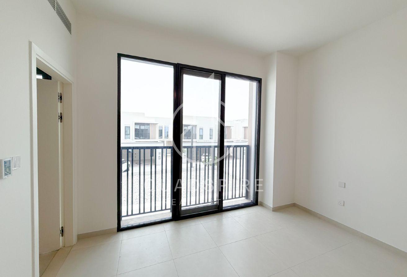 Turnkey | Brand New | High ROI | Fully Furnished photo 8