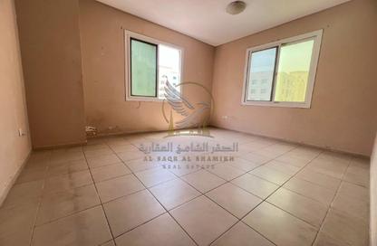 Apartment - 2 Bedrooms - 2 Bathrooms for rent in Al Qulaya'ah - Al Sharq - Sharjah Apartment - 2 Bedrooms - 2 Bathrooms for rent in Al Qulaya'ah - Al Sharq - Sharjah