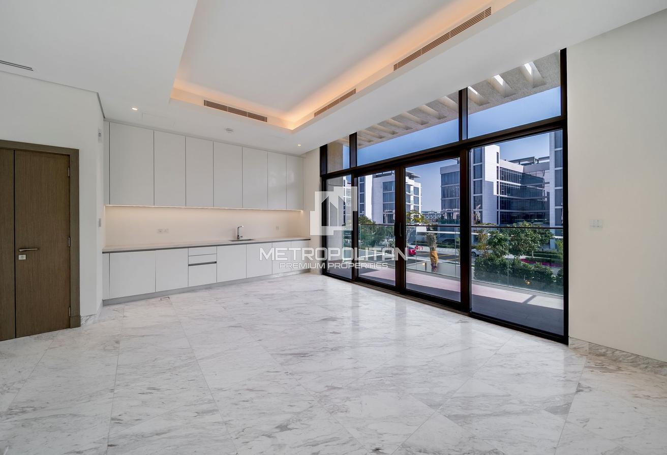 Spacious Villa | Close to Lagoon | Big plot photo 12