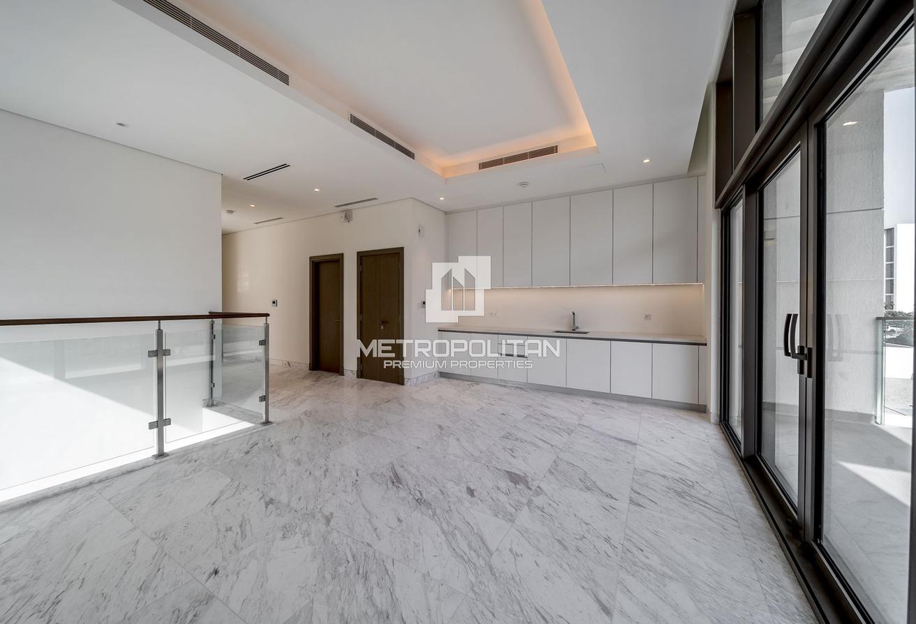 Spacious Villa | Close to Lagoon | Big plot photo 27