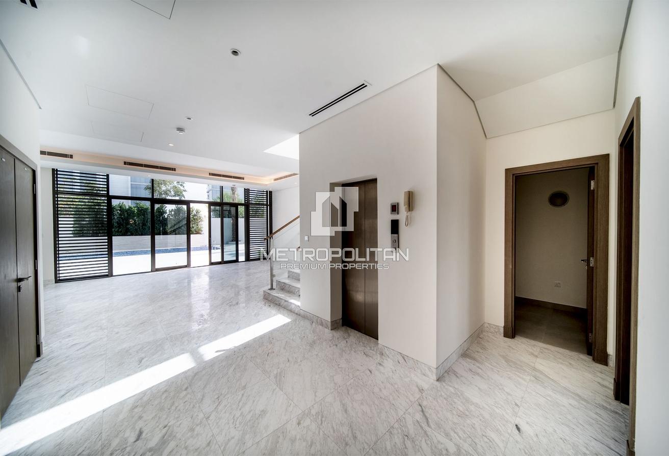 Spacious Villa | Close to Lagoon | Big plot photo 7