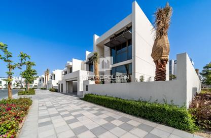 Villa - 4 - 5 for rent in District One Phase III - District One - Mohammed Bin Rashid City - Dubai