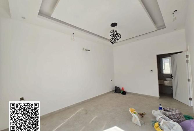 100427869 - Property Image 3