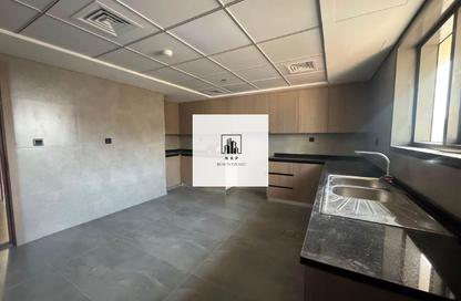 Apartment - 4 Bedrooms - 4 Bathrooms for rent in Al Majaz 3 - Al Majaz - Sharjah