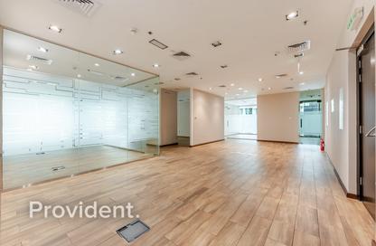 Full Floor - Studio - 1 for rent in Bay Square Building 12 - Bay Square - Business Bay - Dubai