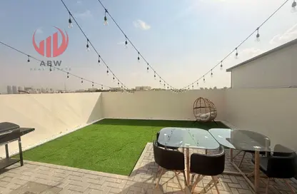 فيلا - 3 غرف نوم - 5 حمامات للايجار في سينسز - المنطقة 11 - مدينة الشيخ محمد بن راشد - دبي