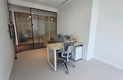 Business Centre - Studio for rent in The Burlington - Business Bay - Dubai