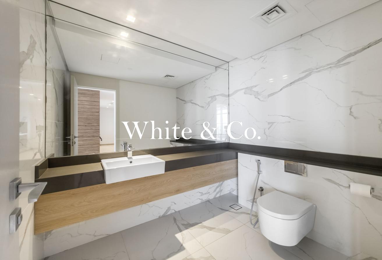 Luxurious Apartment | Sea View | Vacant photo 23