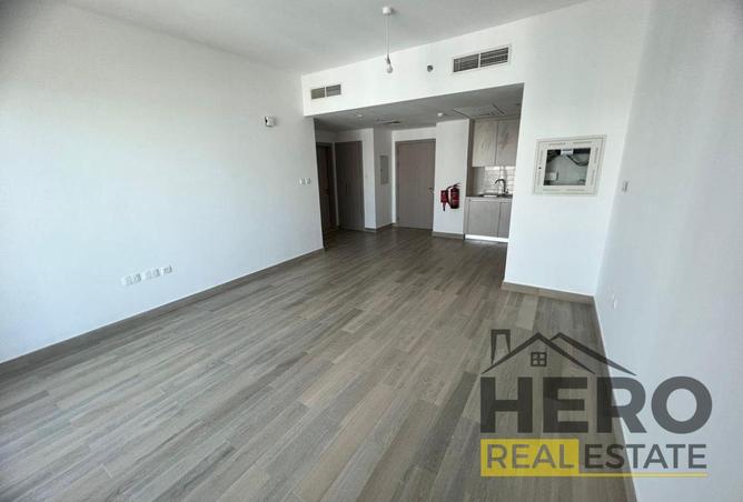 100825674 - Property Image 3