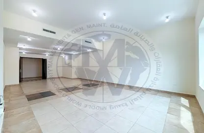 Apartment - 3 Bedrooms - 4 Bathrooms for rent in Golden Falcon Tower - Hamdan Street - Abu Dhabi