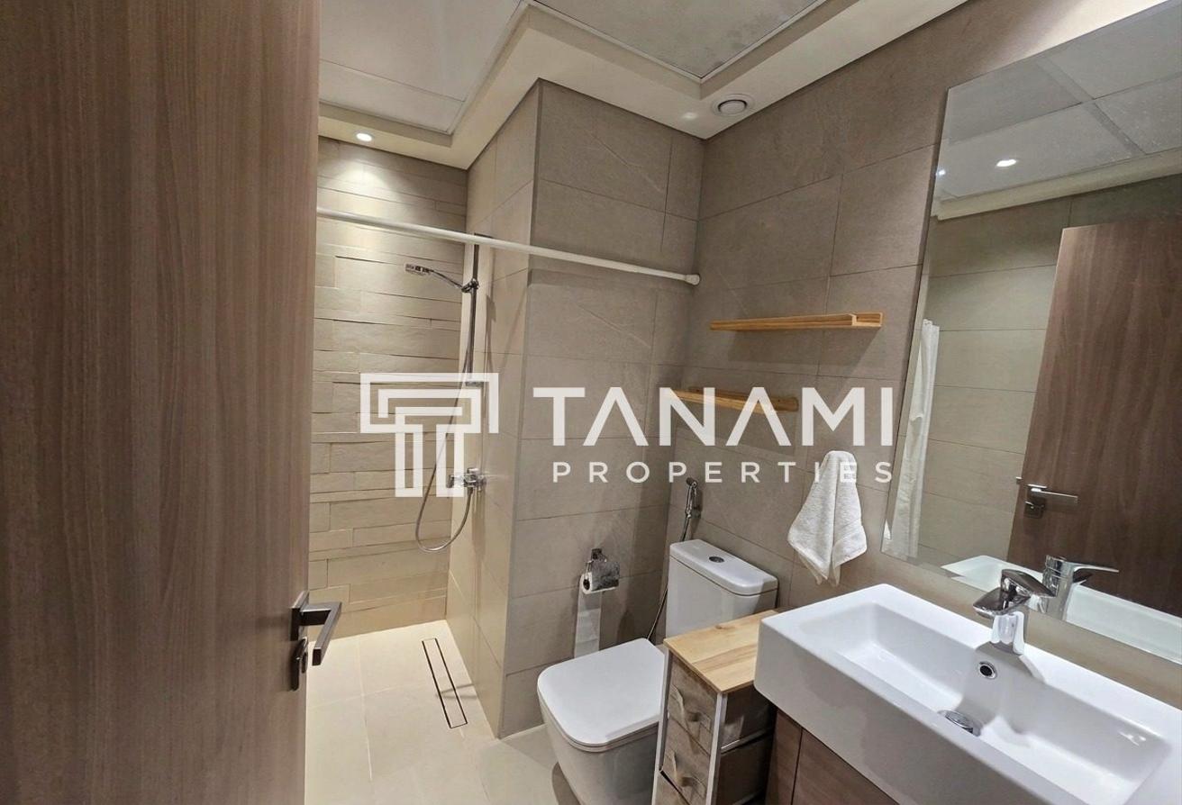 Spacious Layout | Pool View | Prime Location photo 7