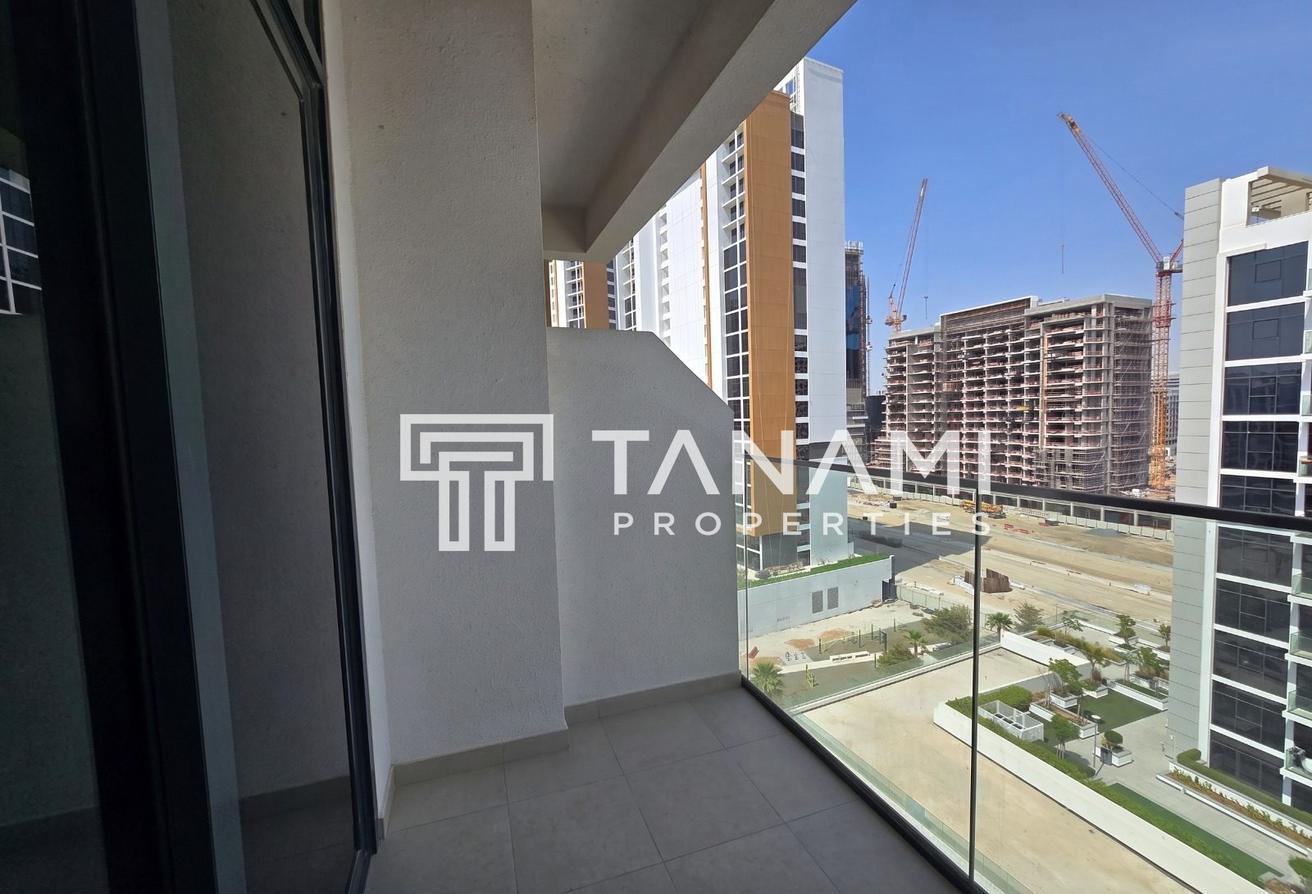 Spacious Layout | Pool View | Prime Location photo 8