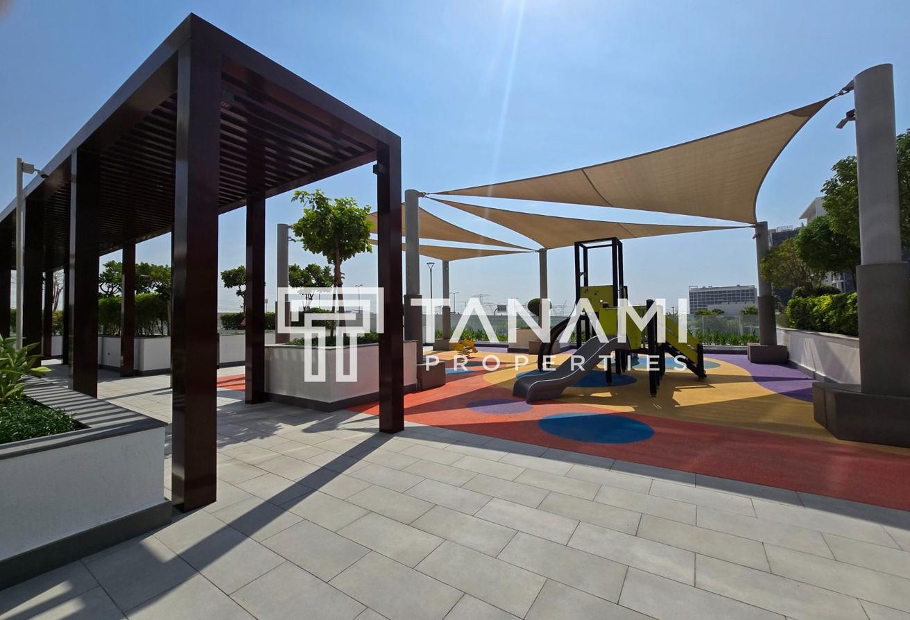 Spacious Layout | Pool View | Prime Location photo 11