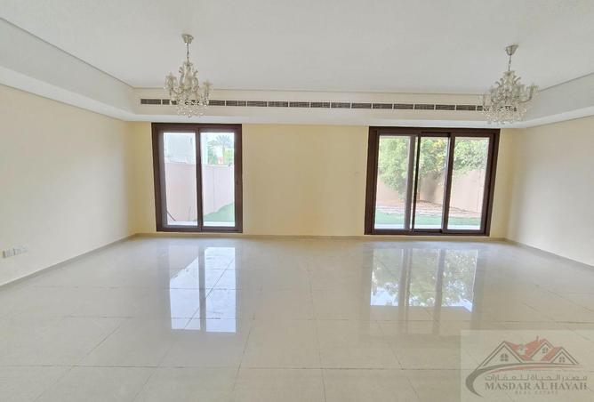 128385454 - Property Image 3