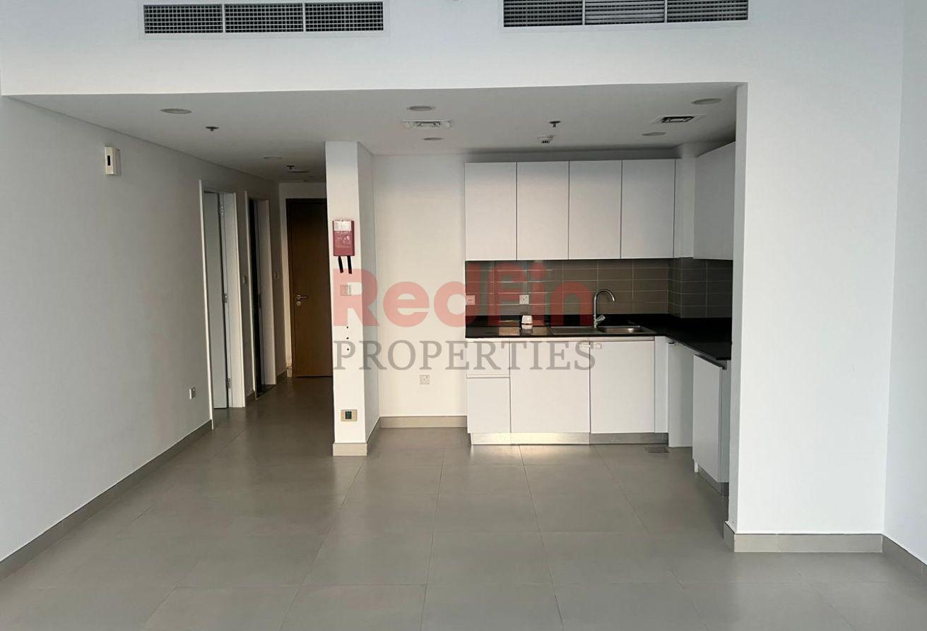 One bedroom+ Maid! Ready To Move! Huge Layout photo 12