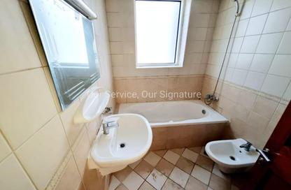 Apartment - 3 Bedrooms - 4 Bathrooms for rent in New Al Taawun Road - Al Taawun - Sharjah