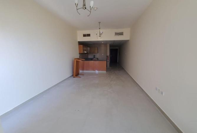 57773115 - Property Image 3