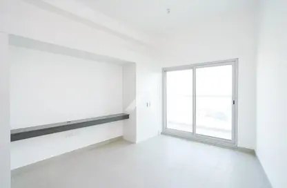 Apartment - Studio - 1 Bathroom for rent in Bella Rose - Dubai Science Park - Dubai